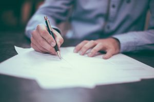 Broker writing on a contract